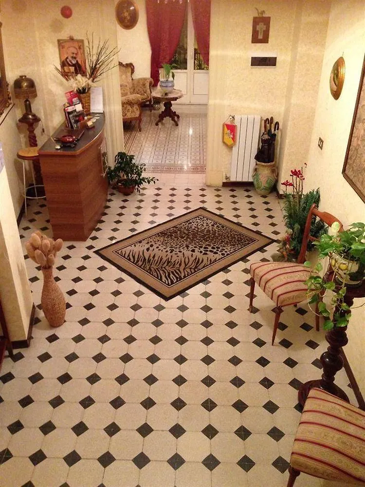 ** Bed & Breakfast Bed And Breakfast D'Angelo Palermo Italy